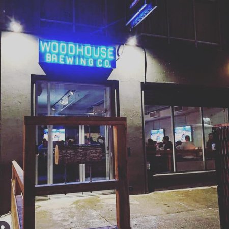 Woodhouse Brewing Opens Brewpub in Toronto