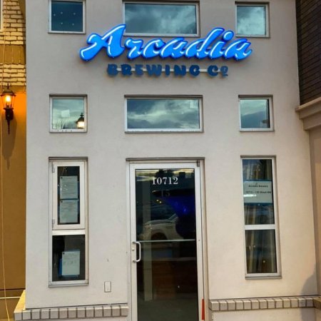 Arcadia Brewing Now Open in Edmonton