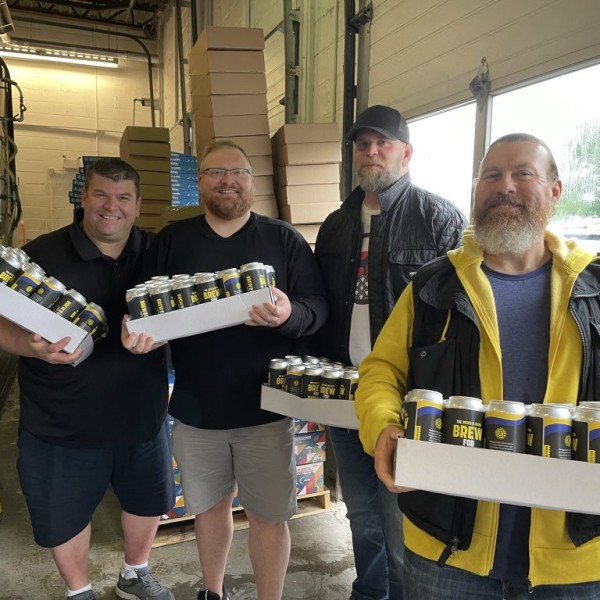 Kichesippi Beer Co. and The Biggs & Barr Show on CHEZ 106 Releasing Brew For Ukraine